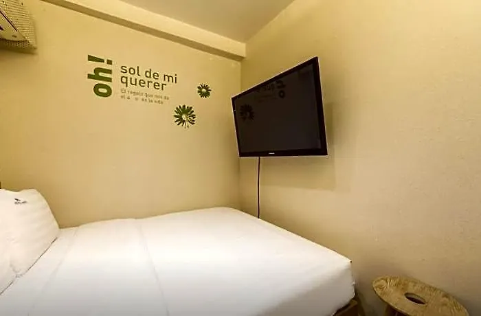 Hotel Daisy 2*